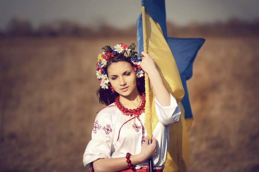 Привітання з Днем захисника Вітчизни українською мовою
